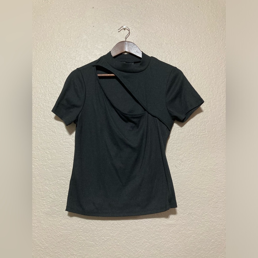 Black shirt